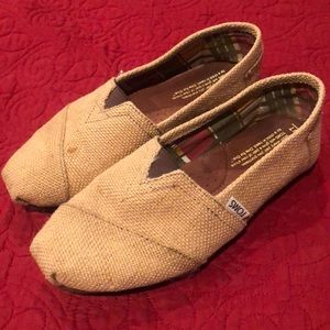 Toms burlap shoes